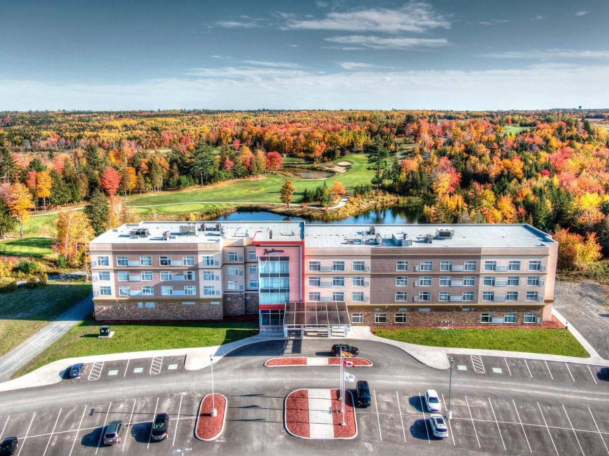 Radisson Kingswood Hotel & Suites, Fredericton Exterior foto